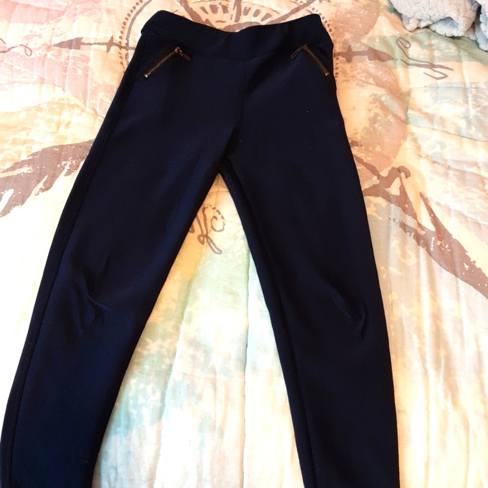 Dark blue leggings  (Size: 10/12 kids)